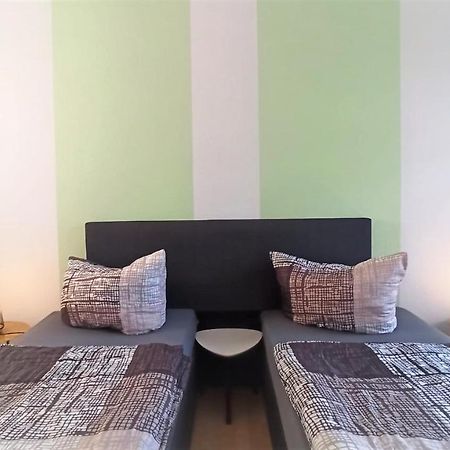 Apartment Fuer Bis Zu 7 Personen Mit Balkon Halberstadt Luaran gambar