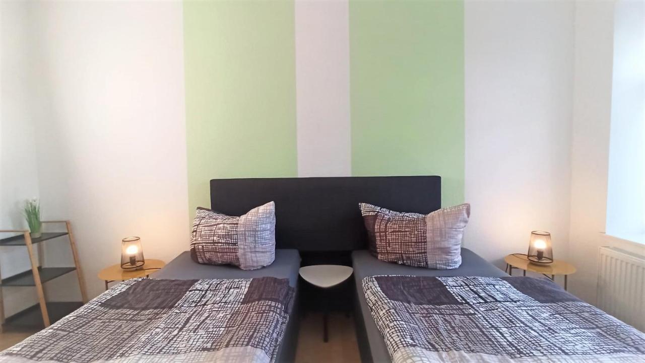 Apartment Fuer Bis Zu 7 Personen Mit Balkon Halberstadt Luaran gambar