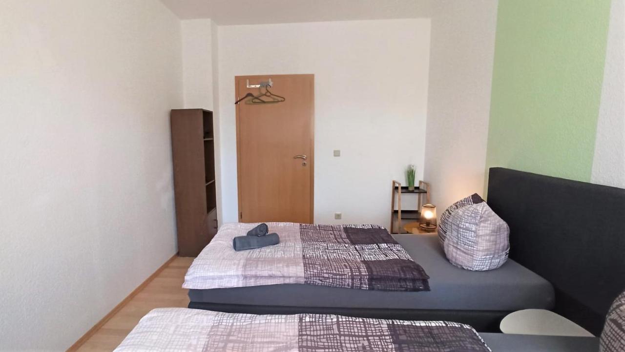 Apartment Fuer Bis Zu 7 Personen Mit Balkon Halberstadt Luaran gambar