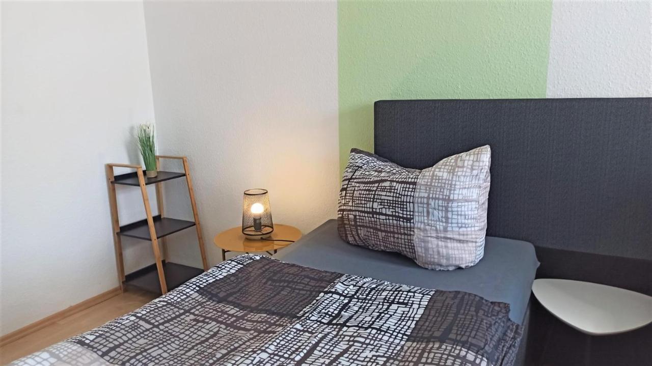 Apartment Fuer Bis Zu 7 Personen Mit Balkon Halberstadt Luaran gambar
