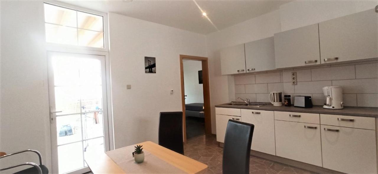 Apartment Fuer Bis Zu 7 Personen Mit Balkon Halberstadt Luaran gambar